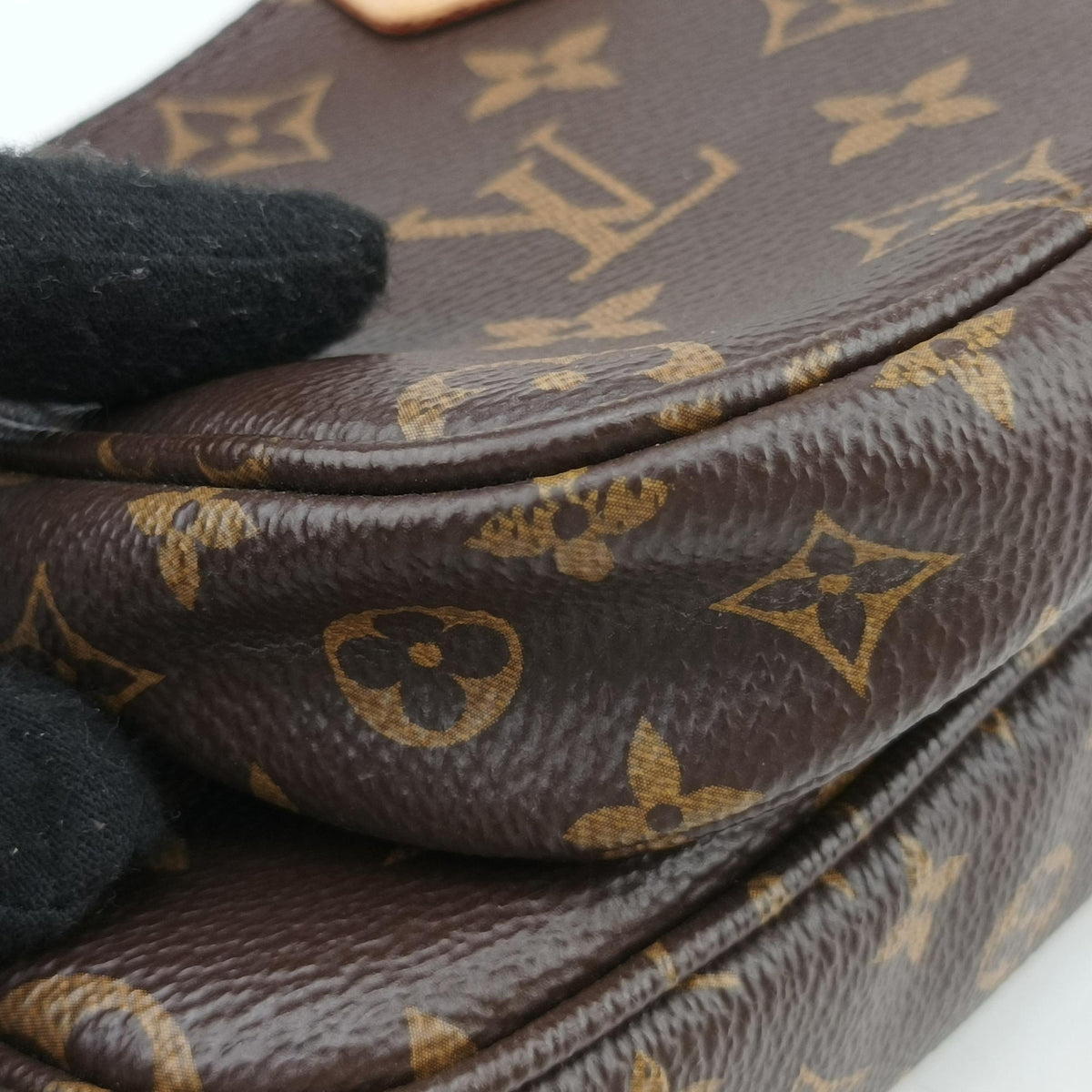 Pre-owned Louis Vuitton Multi Pochette Accessoir brown×khaki Monogram Canvas M44813 shoulderbag | stylenewstar