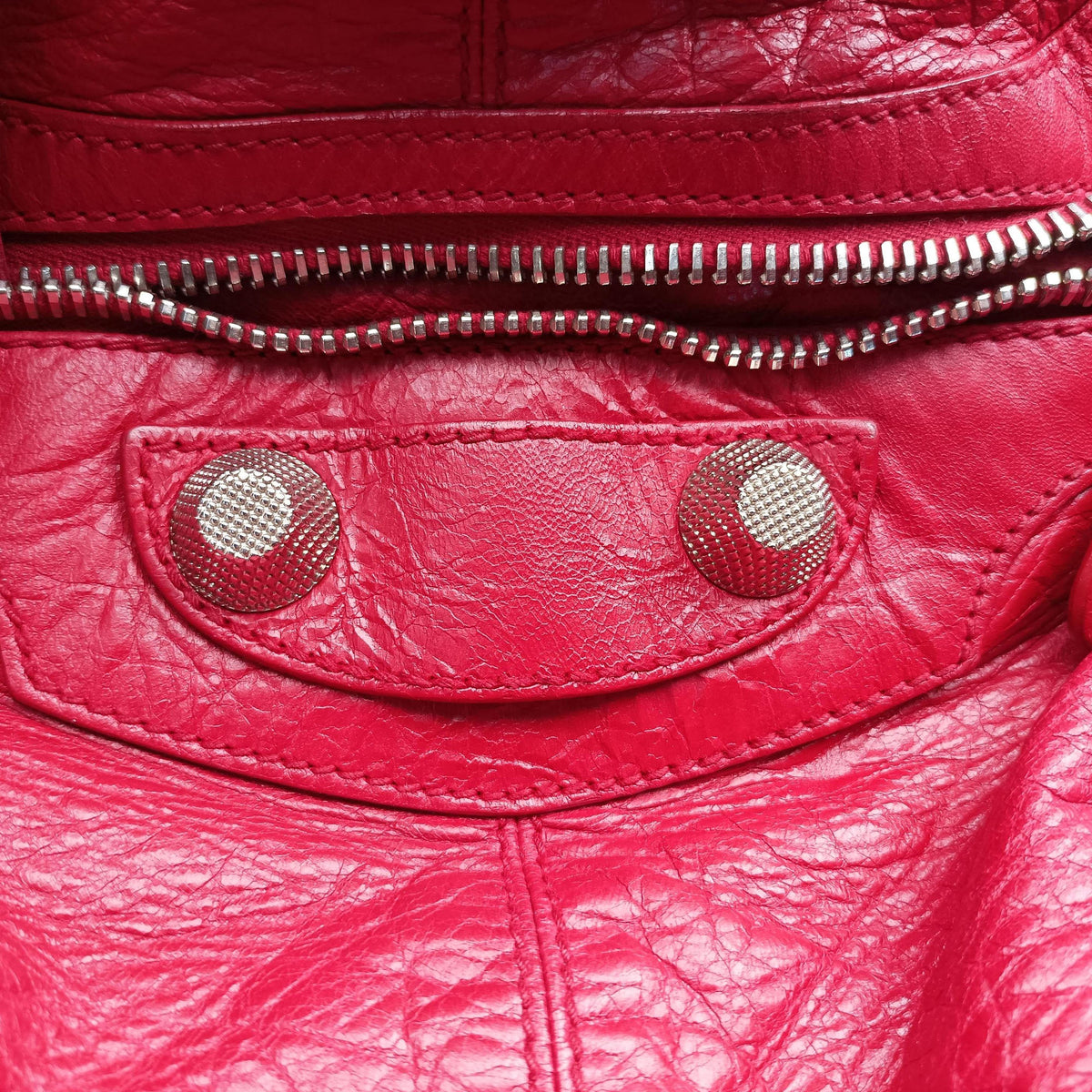 Secondhand Balenciaga Pompon Red Leather  shoulderbag | stylenewstar