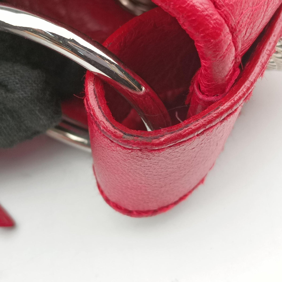 Secondhand Balenciaga Pompon Red Leather  shoulderbag | stylenewstar