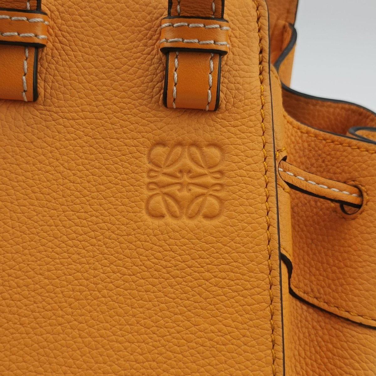 Pre-owned Loewe Hammock Mini Orange Leather  shoulderbag | stylenewstar