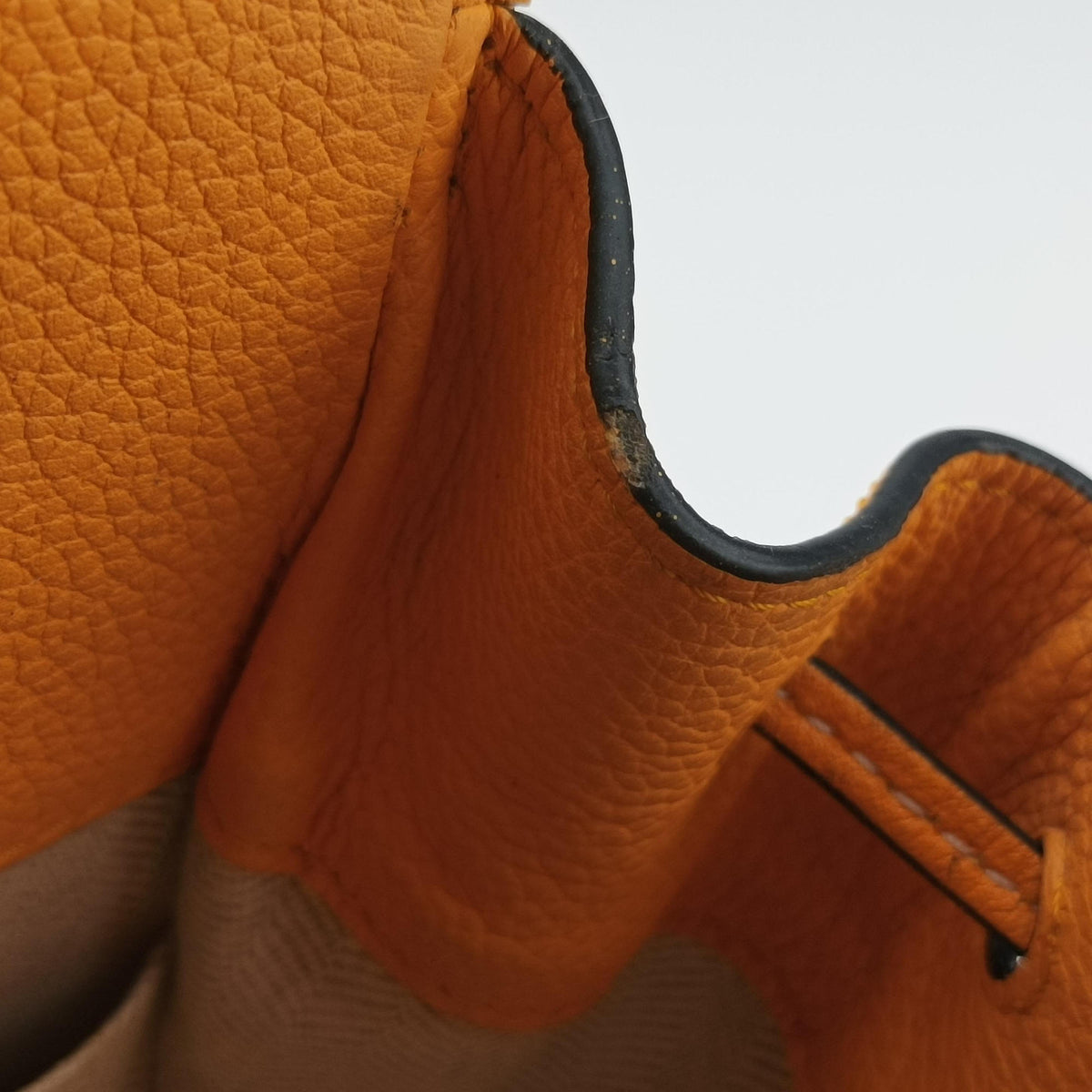 Pre-owned Loewe Hammock Mini Orange Leather  shoulderbag | stylenewstar