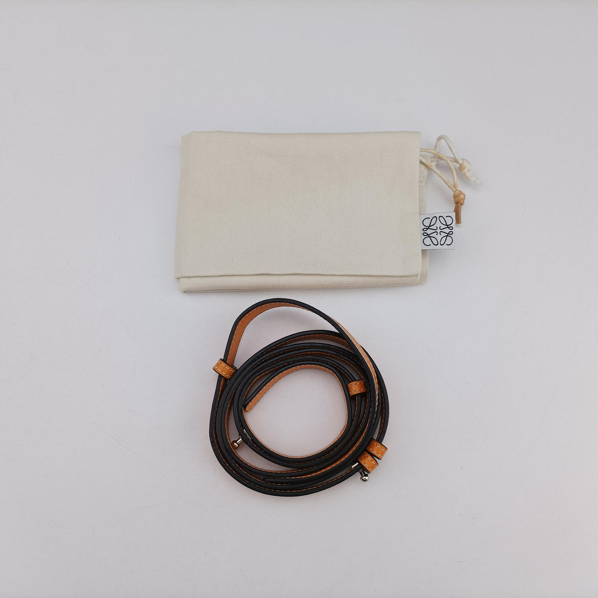 Pre-owned Loewe Hammock Mini Orange Leather  shoulderbag | stylenewstar