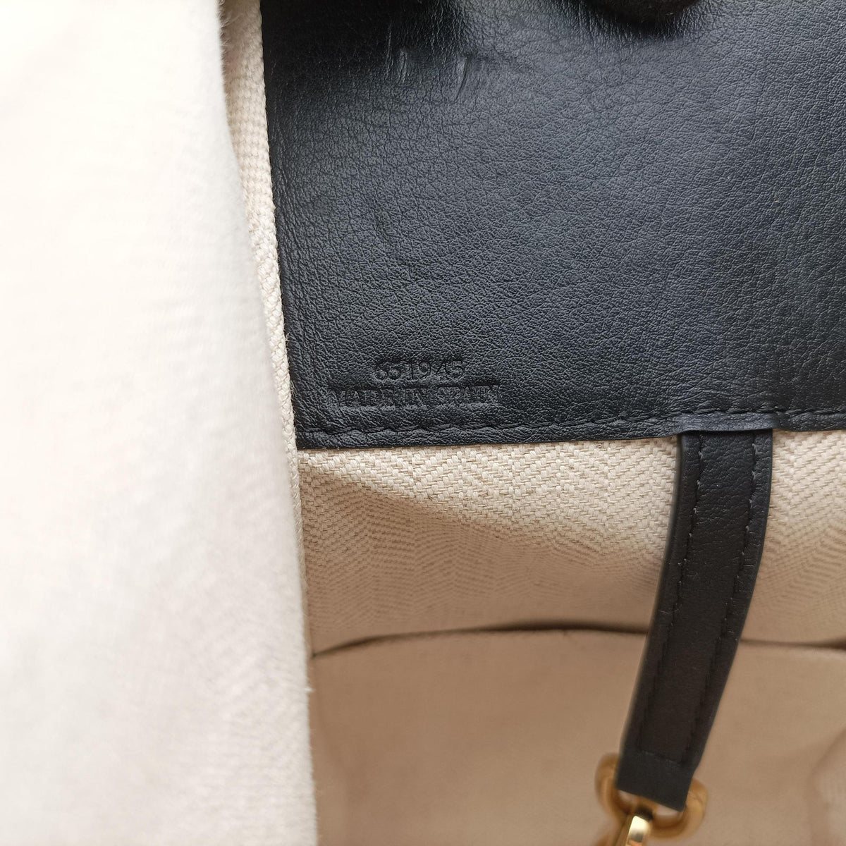Pre-owned Loewe Hammock Beige× Brown × Black Leather  shoulderbag | stylenewstar
