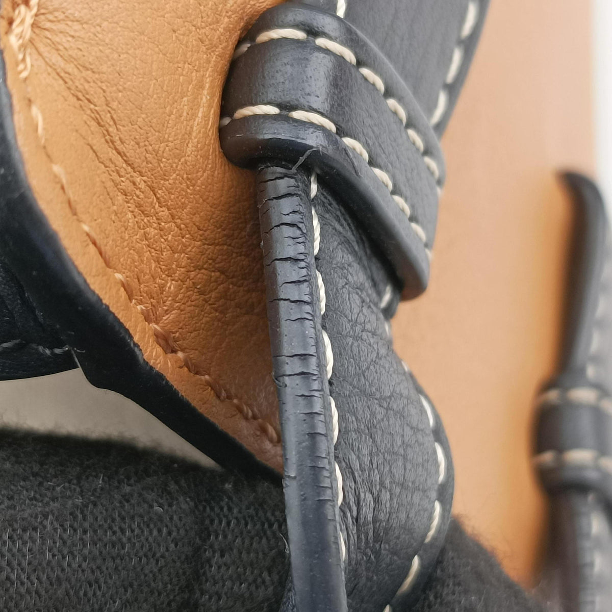 Pre-owned Loewe Hammock Beige× Brown × Black Leather  shoulderbag | stylenewstar