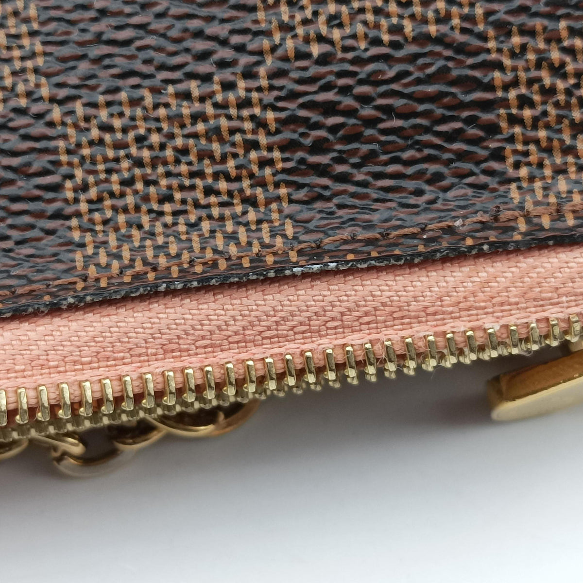 Pre-owned Louis Vuitton Pochette Double Zip EBENE×Rose Ballerine Damier Canvas N60254 shoulderbag | stylenewstar