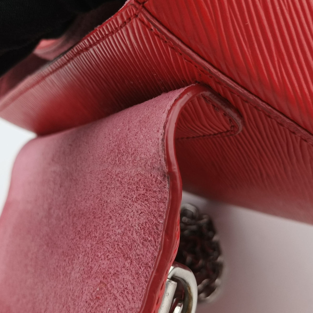 Secondhand Louis Vuitton TwistMM Poppy Petal Epi M50523 shoulderbag | stylenewstar