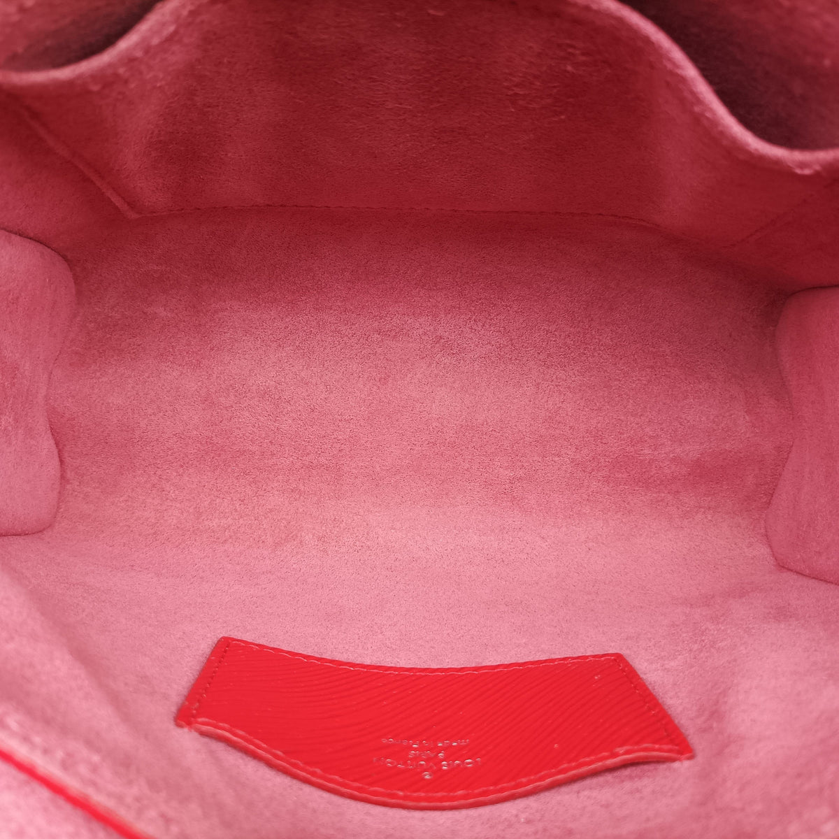 Secondhand Louis Vuitton TwistMM Poppy Petal Epi M50523 shoulderbag | stylenewstar