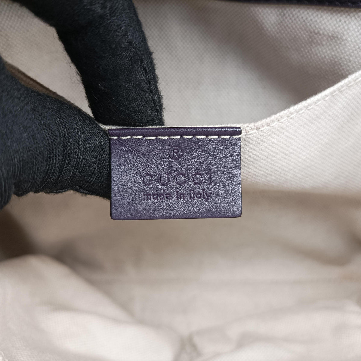 Vintage Gucci Emily Purple Leather 295402 shoulderbag | stylenewstar