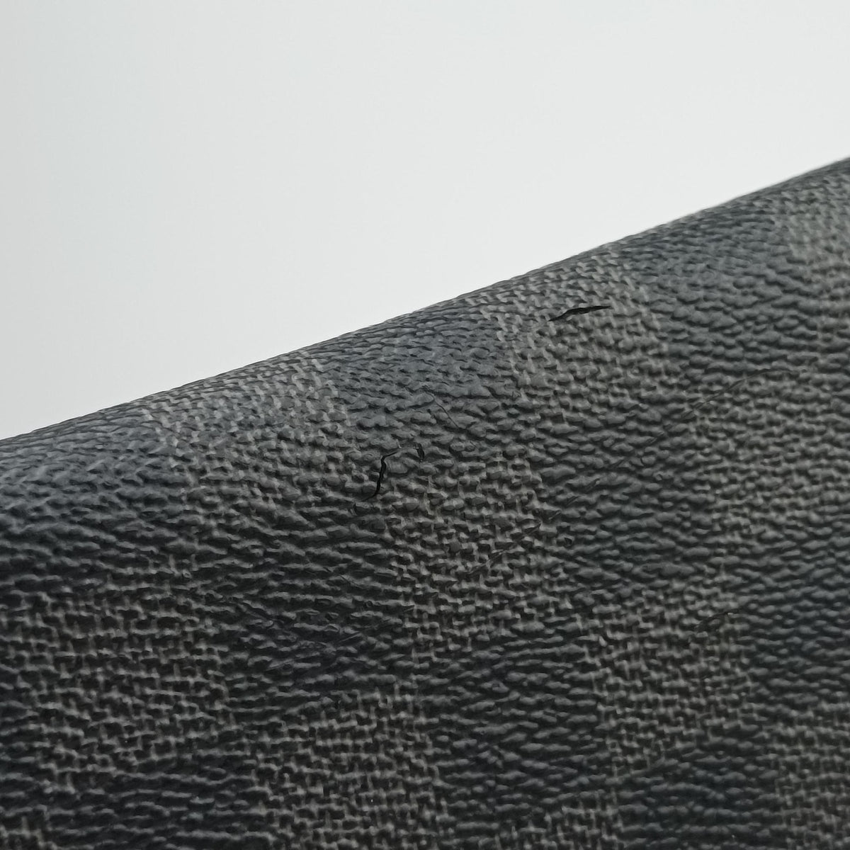 Secondhand Louis Vuitton DANIEL GM Noir Damier GRAPHITE N58033 shoulderbag | stylenewstar