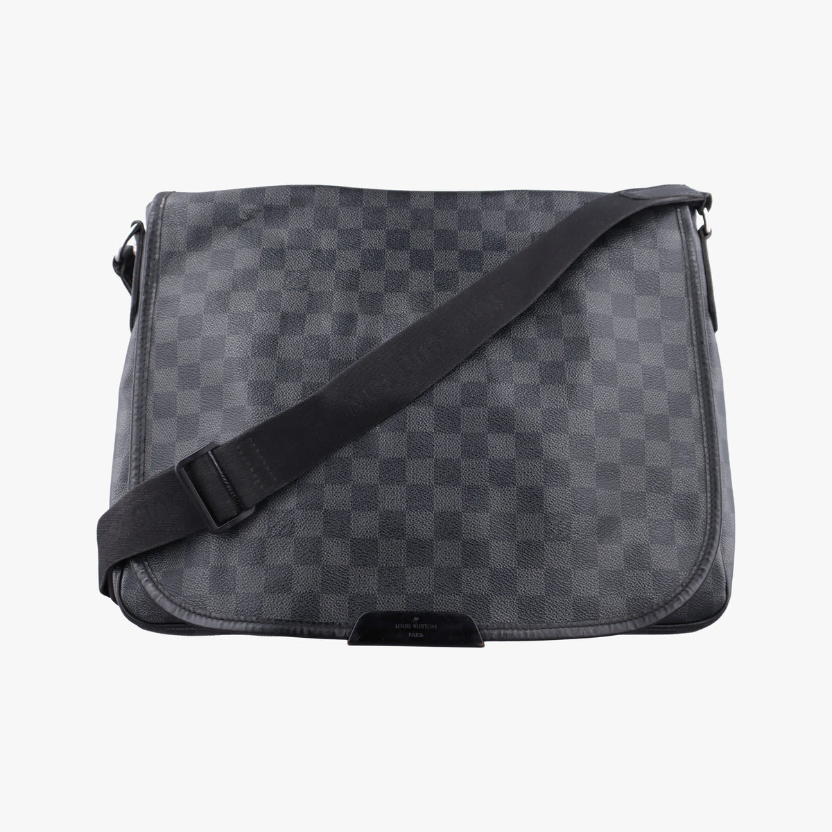 Secondhand Louis Vuitton DANIEL GM Noir Damier GRAPHITE N58033 shoulderbag | stylenewstar