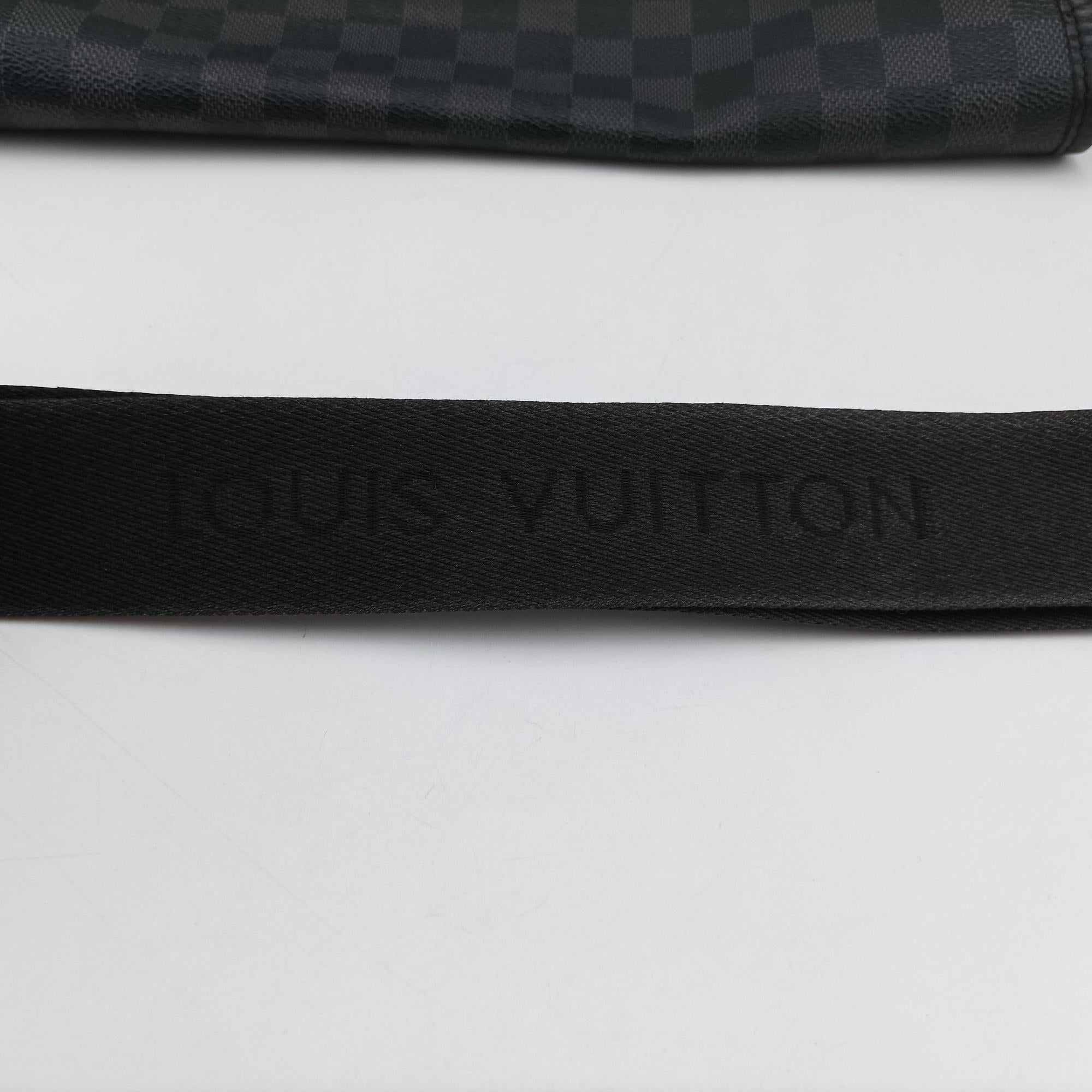 Pre-owned Louis Vuitton DANIEL GM Noir Damier GRAPHITE N58033 shoulderbag | stylenewstar
