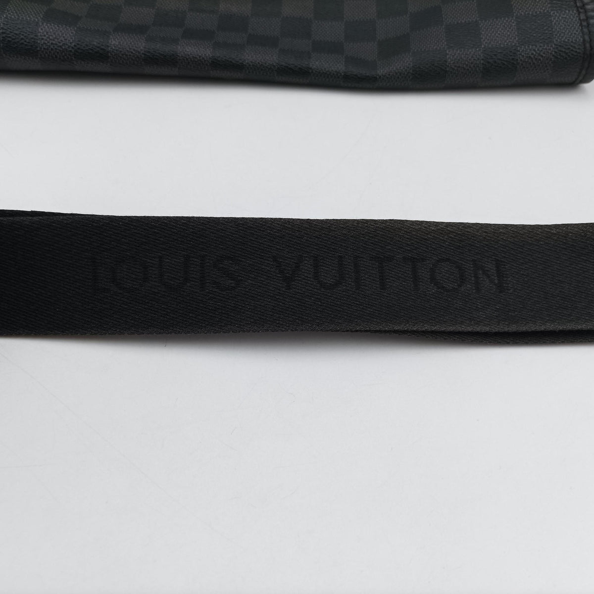 Secondhand Louis Vuitton DANIEL GM Noir Damier GRAPHITE N58033 shoulderbag | stylenewstar