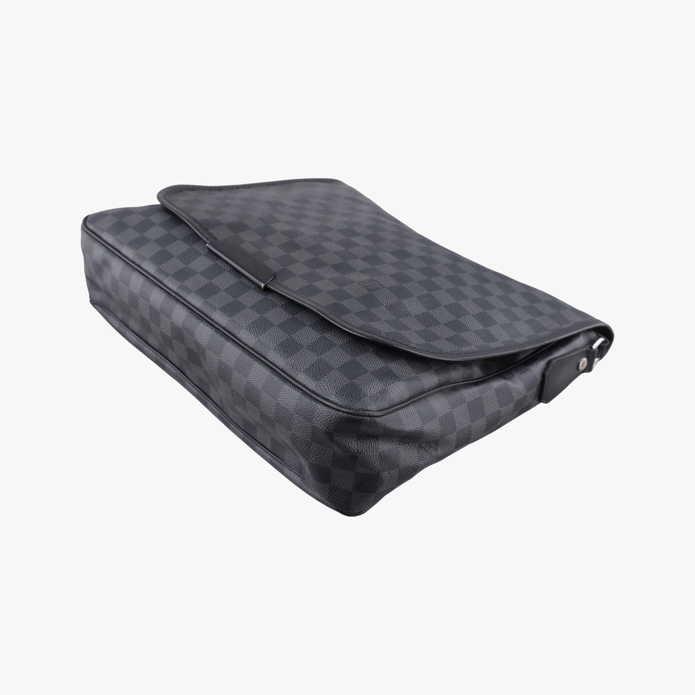 Pre-owned Louis Vuitton DANIEL GM Noir Damier GRAPHITE N58033 shoulderbag | stylenewstar