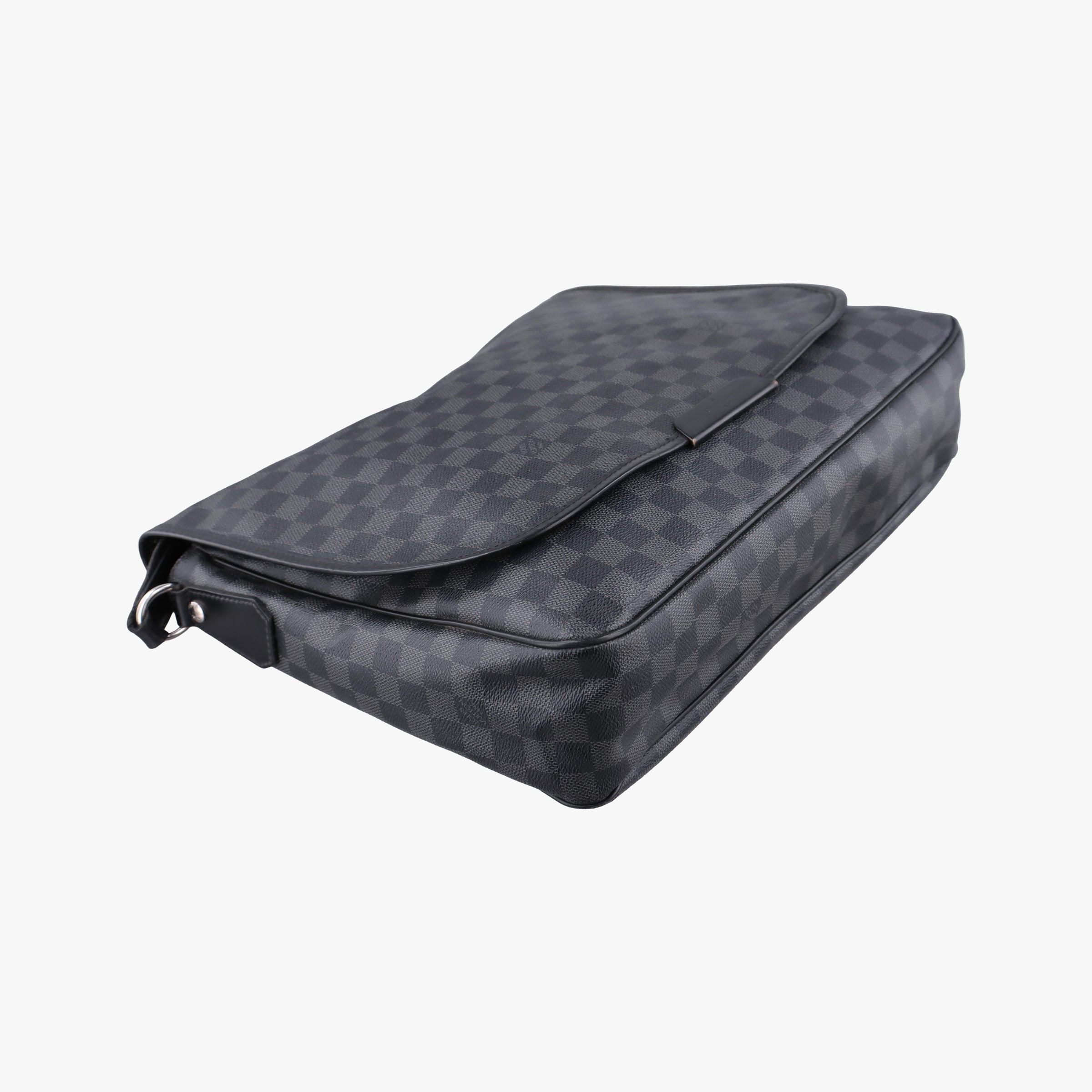 Pre-owned Louis Vuitton DANIEL GM Noir Damier GRAPHITE N58033 shoulderbag | stylenewstar