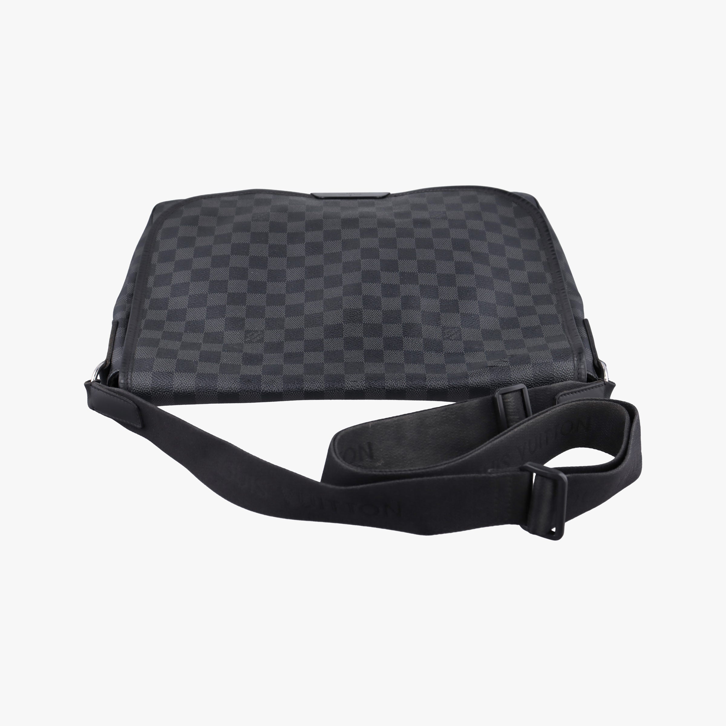 Pre-owned Louis Vuitton DANIEL GM Noir Damier GRAPHITE N58033 shoulderbag | stylenewstar