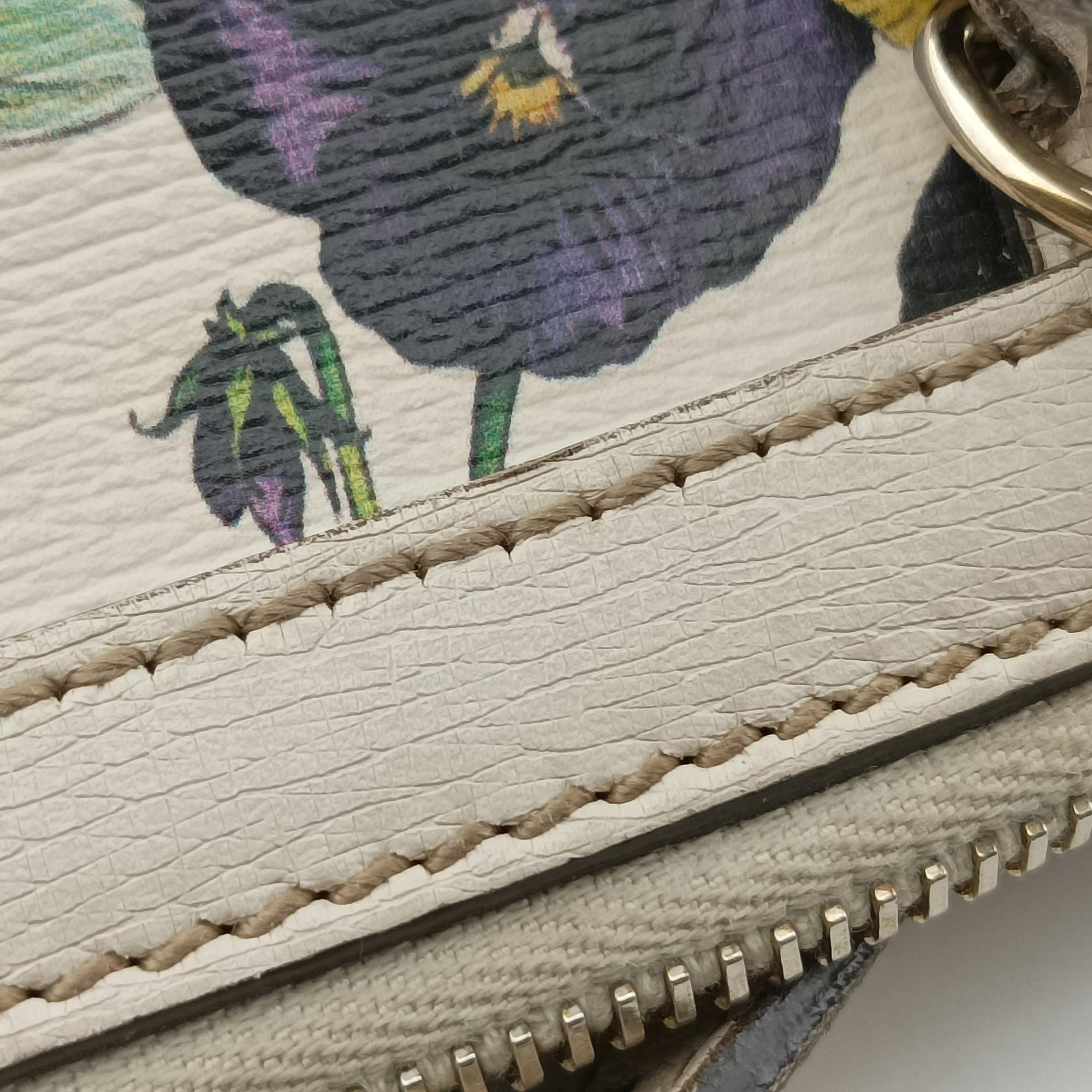 Pre-owned Gucci Nice Floral White Leather 309617 shoulderbag | stylenewstar