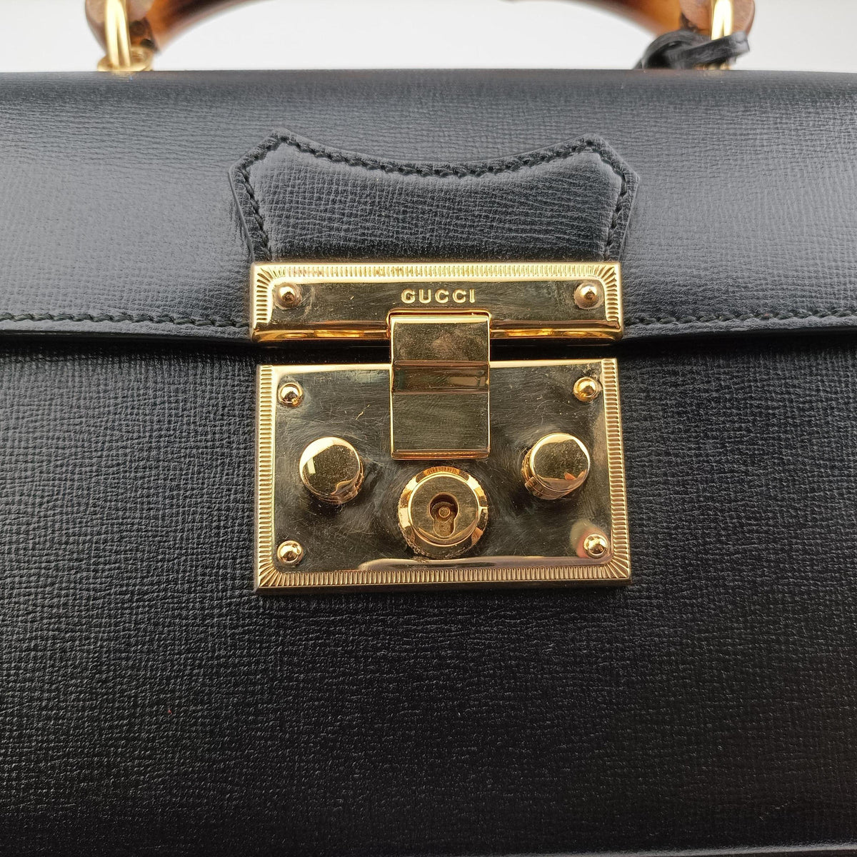 Pre-owned Gucci Padlock Bamboo Black Leather 603221 shoulderbag | stylenewstar