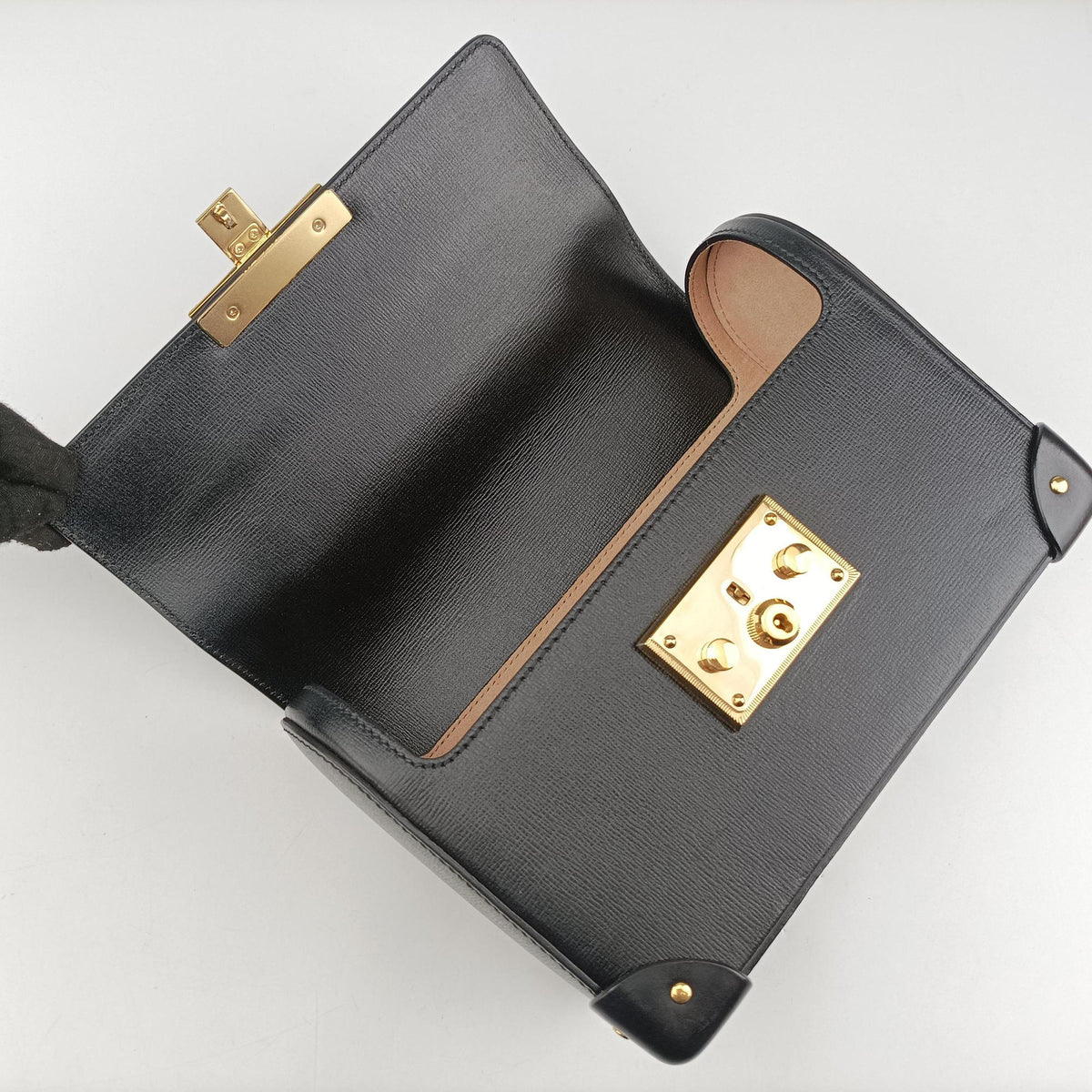 Pre-owned Gucci Padlock Bamboo Black Leather 603221 shoulderbag | stylenewstar