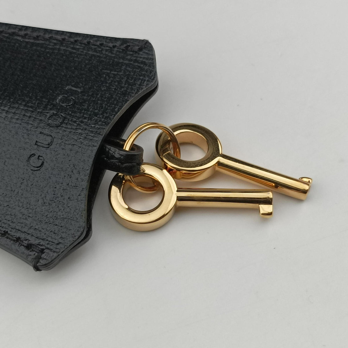 Pre-owned Gucci Padlock Bamboo Black Leather 603221 shoulderbag | stylenewstar