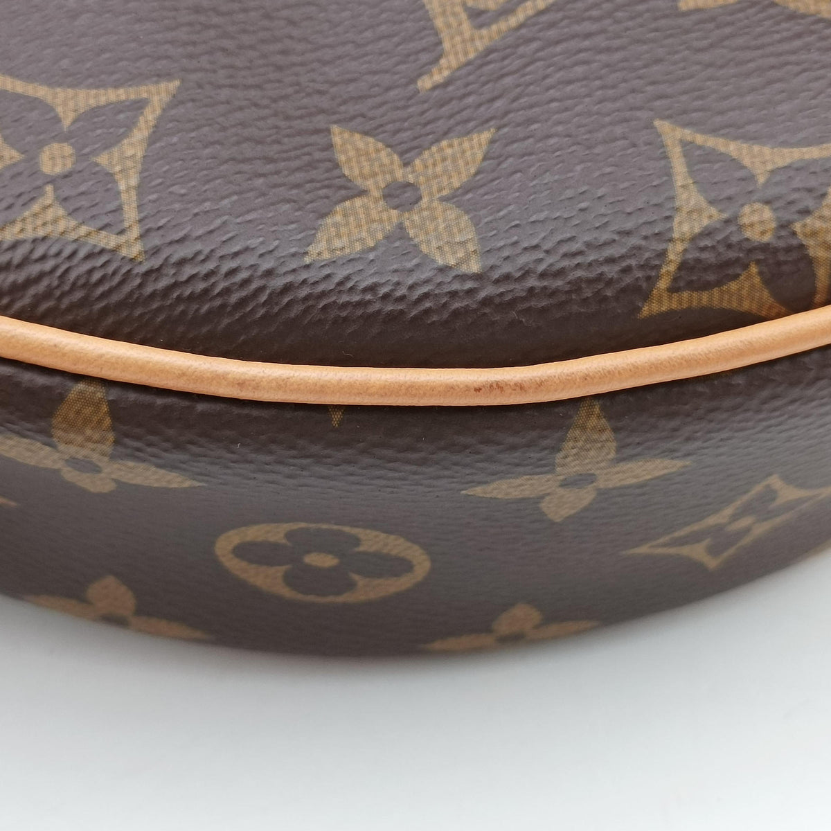 Pre-owned Louis Vuitton LOOP Brown PVC coated canvas M81098 shoulderbag | stylenewstar