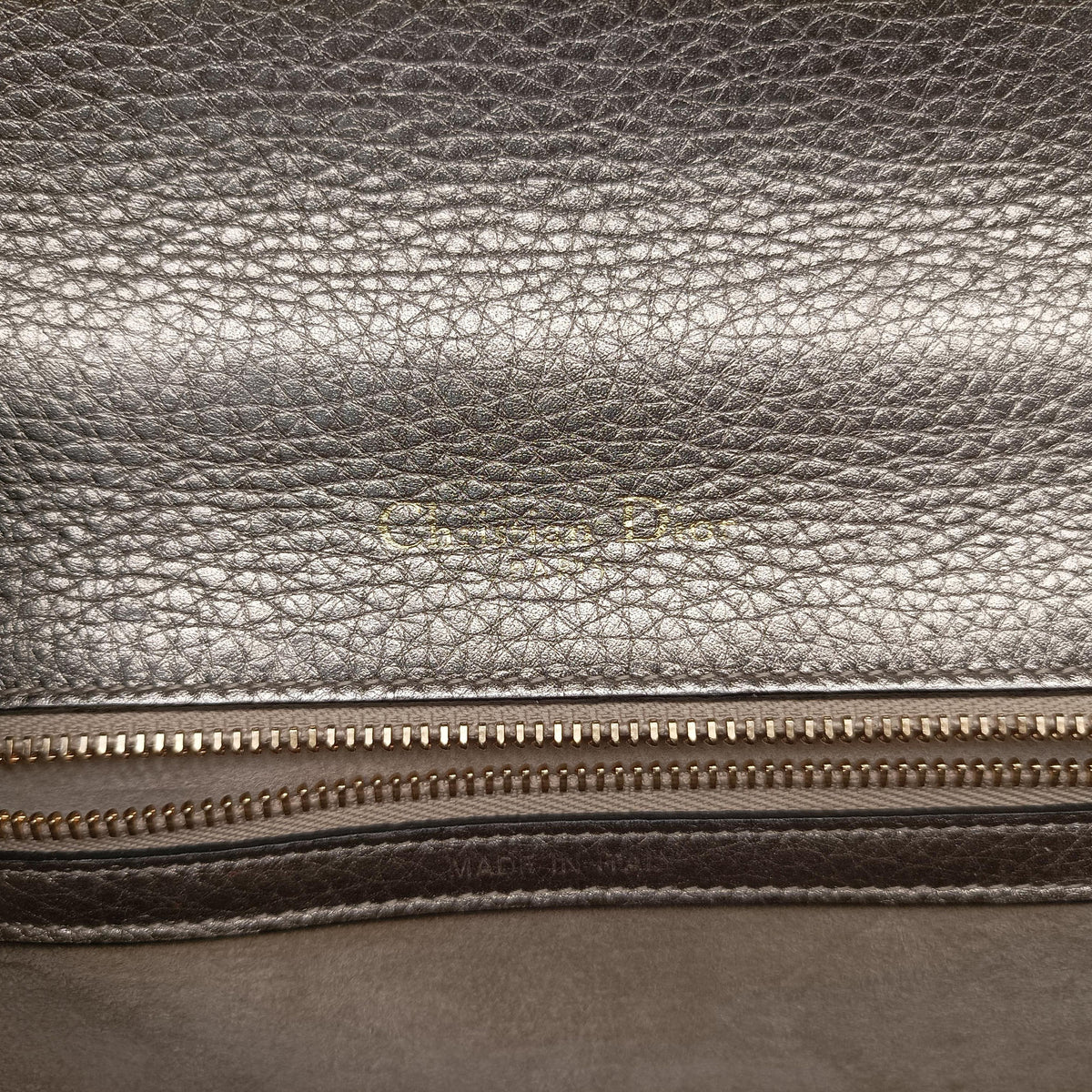Pre-owned Christian Dior DIORAMA Gold Leather  shoulderbag | stylenewstar