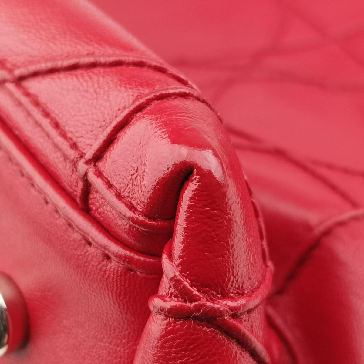 Pre-owned Christian Dior Granville Red lambskin  shoulderbag | stylenewstar