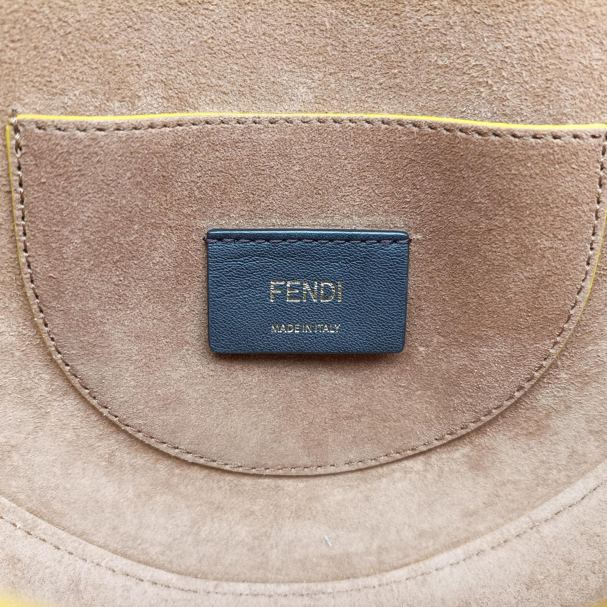 Pre-owned Fendi Moonlight Yellow Leather 8BT346 shoulderbag | stylenewstar