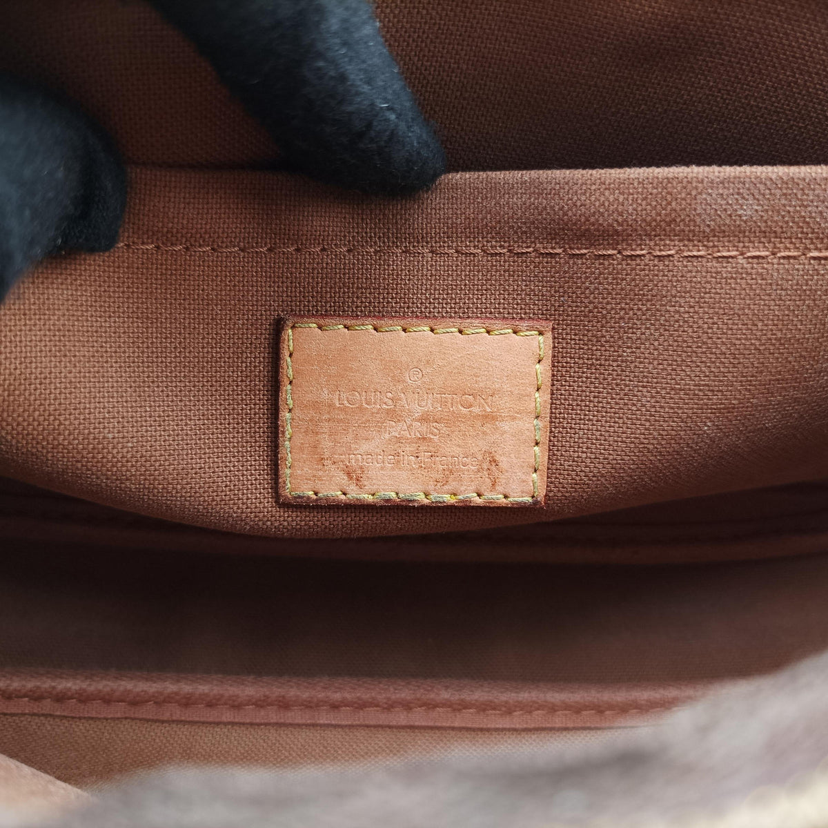Secondhand Louis Vuitton Multi Pochette Accessoir brown×khaki Monogram Canvas M44813 shoulderbag | stylenewstar