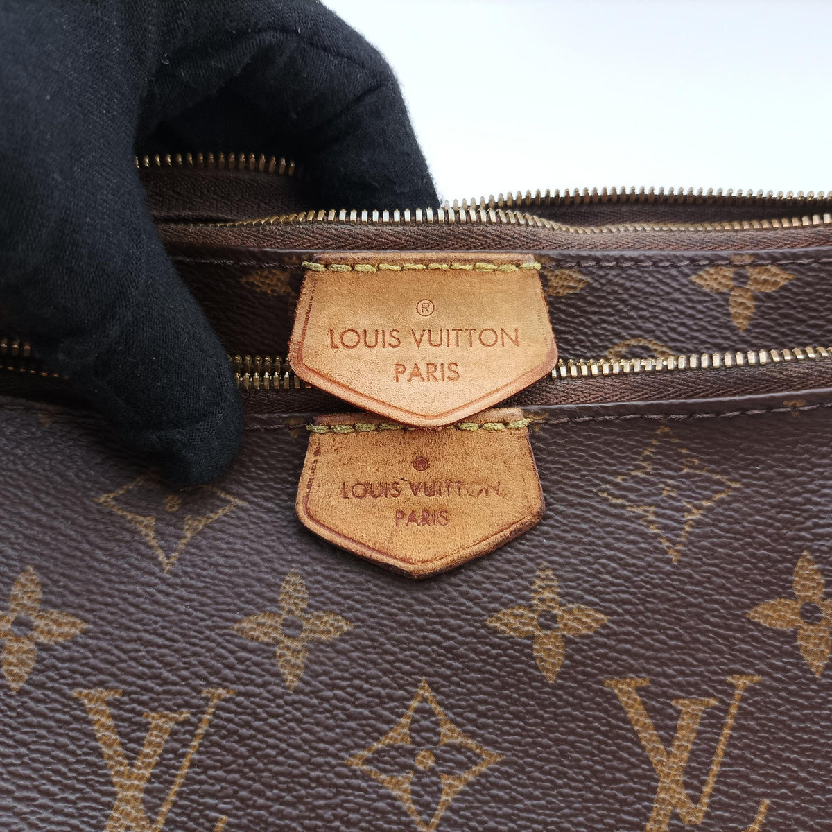 Secondhand Louis Vuitton Multi Pochette Accessoir brown×khaki Monogram Canvas M44813 shoulderbag | stylenewstar