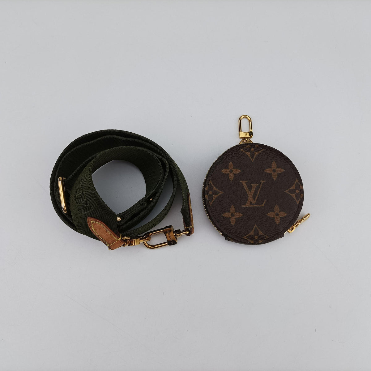 Secondhand Louis Vuitton Multi Pochette Accessoir brown×khaki Monogram Canvas M44813 shoulderbag | stylenewstar