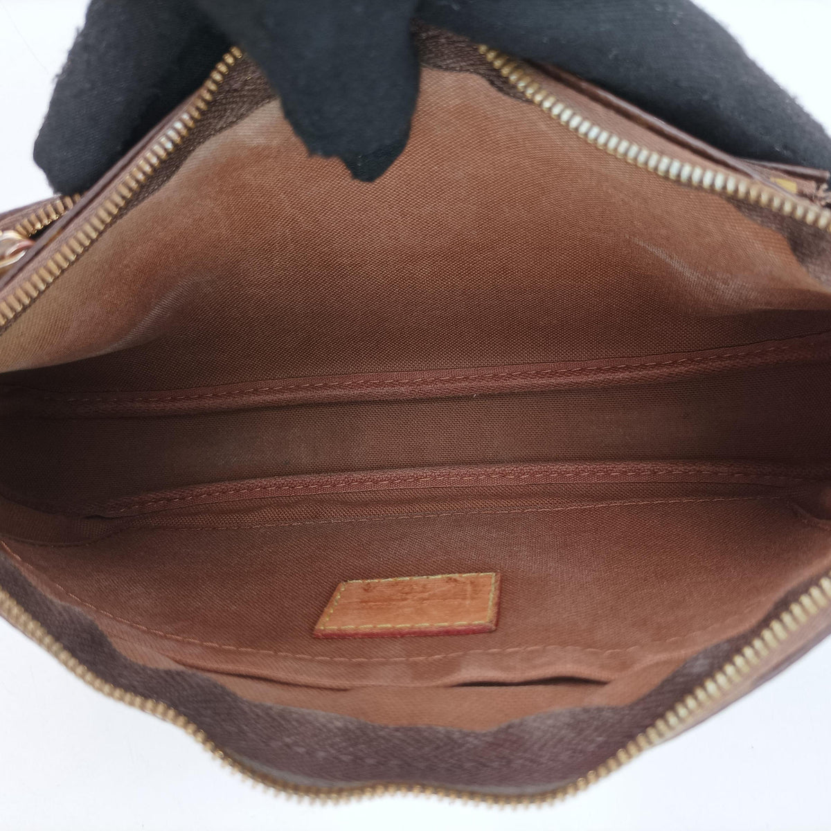 Secondhand Louis Vuitton Multi Pochette Accessoir brown×khaki Monogram Canvas M44813 shoulderbag | stylenewstar