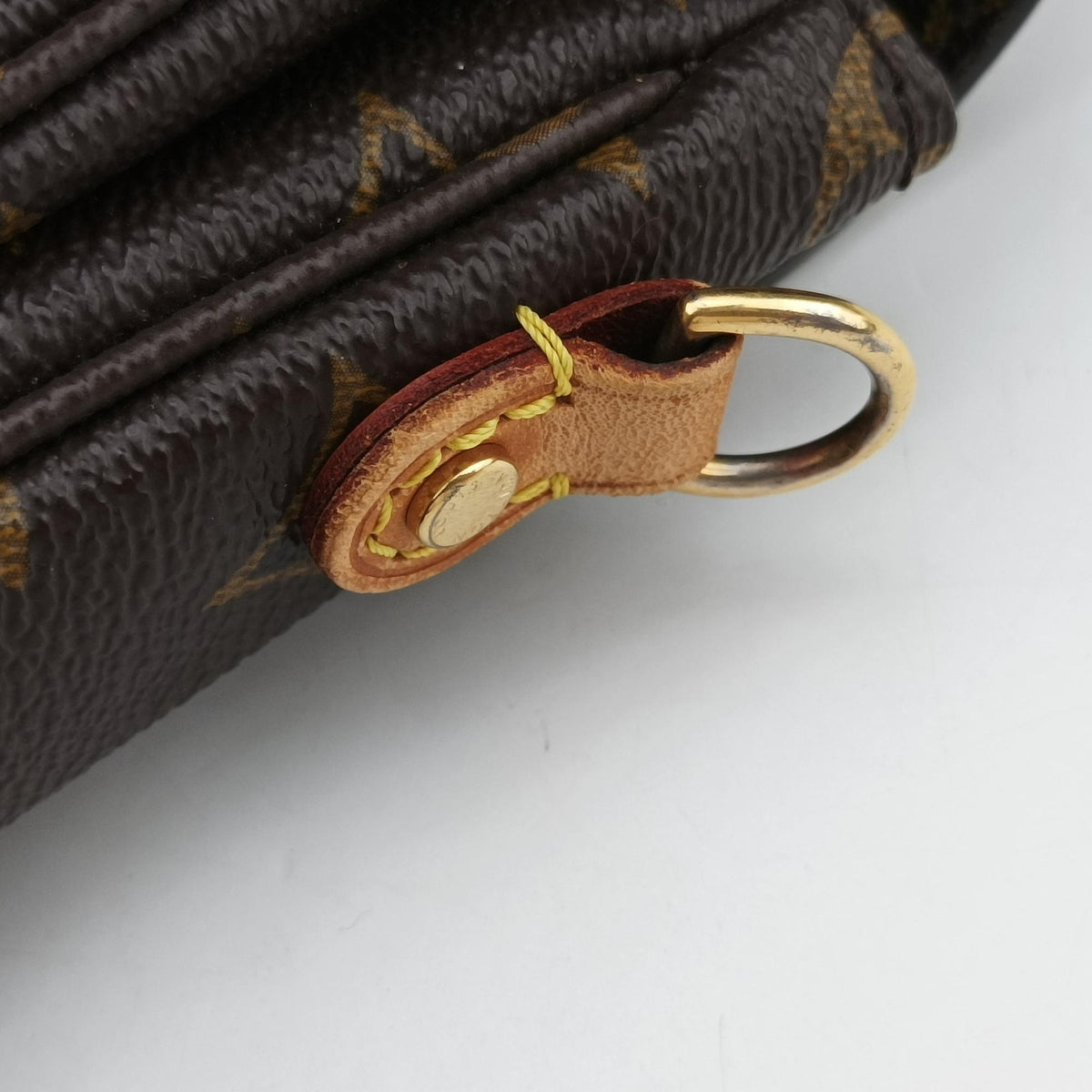 Secondhand Louis Vuitton Pochette Metis MM Brown Monogram Canvas M44875 shoulderbag | stylenewstar