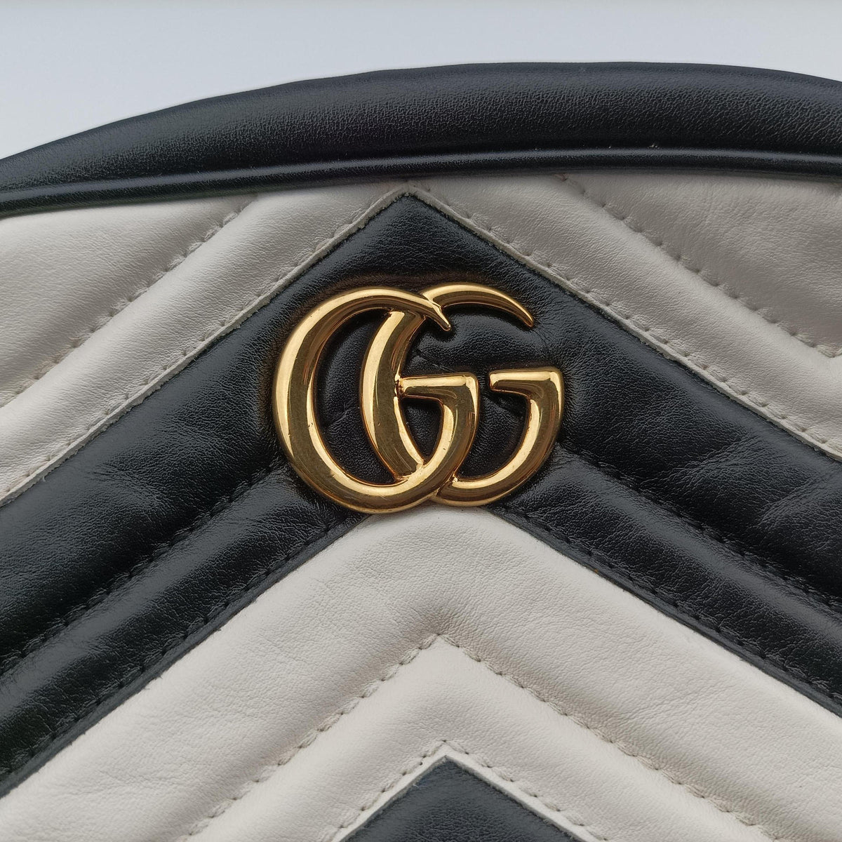 Pre-owned Gucci GG Marmont Black×white Leather 448065 shoulderbag | stylenewstar