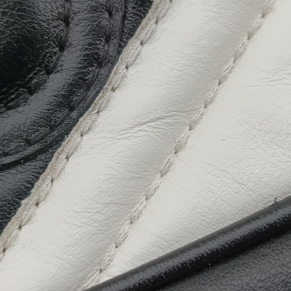 Pre-owned Gucci GG Marmont Black×white Leather 448065 shoulderbag | stylenewstar