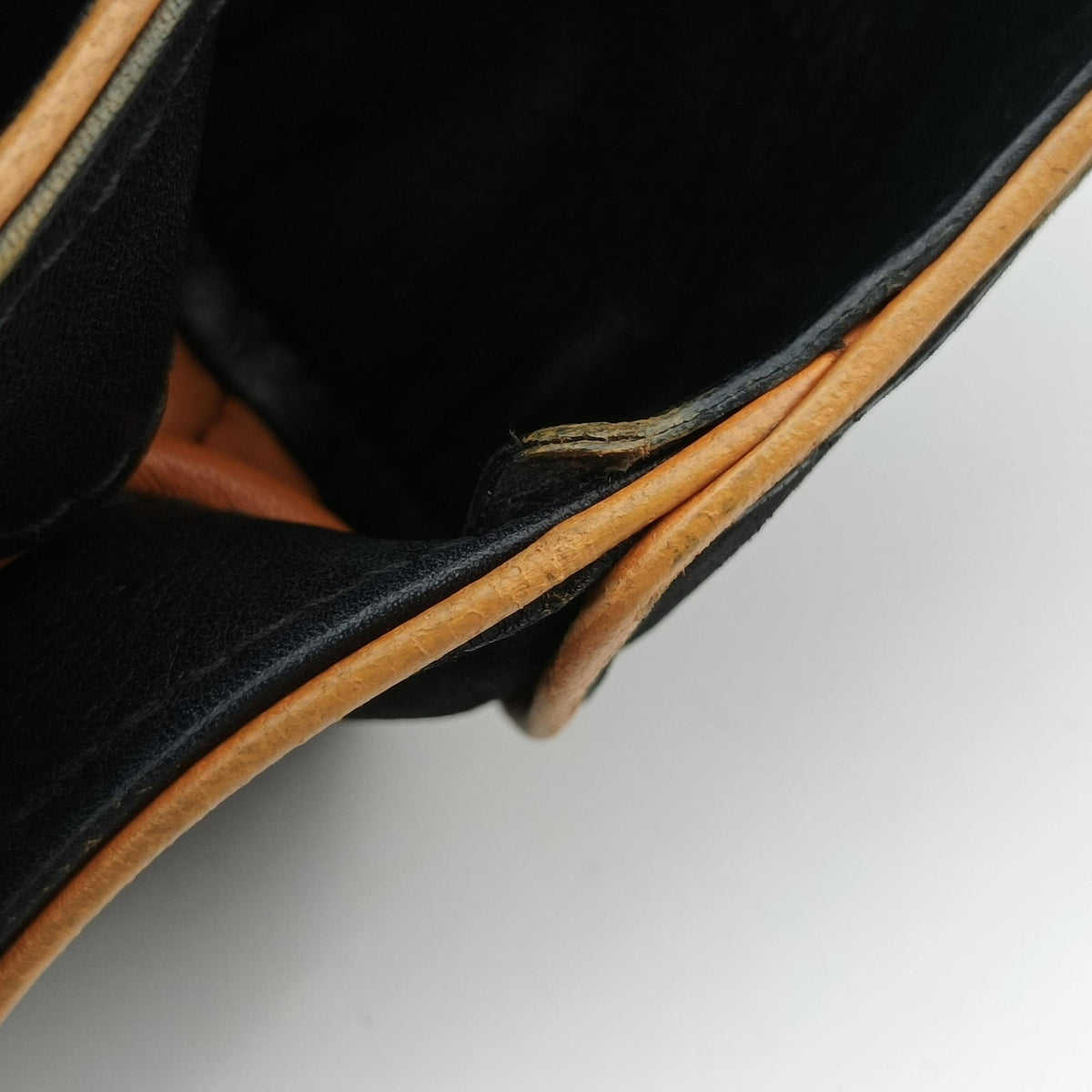 Vintage Gucci Jackie Flora Hobo Black Suede 277520 shoulderbag | stylenewstar