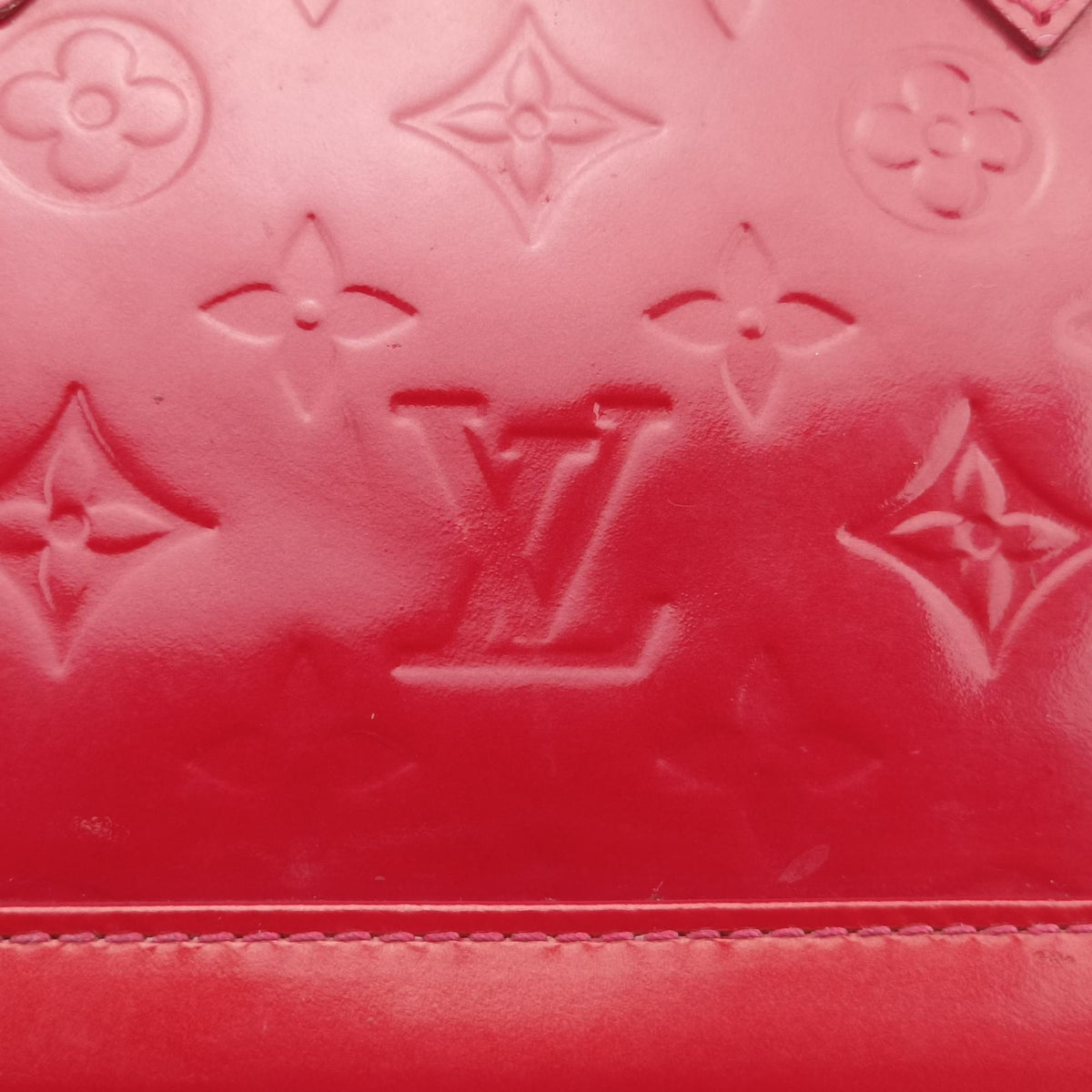Secondhand Louis Vuitton Alma BB CERISE Vernis M90174 handbag | stylenewstar