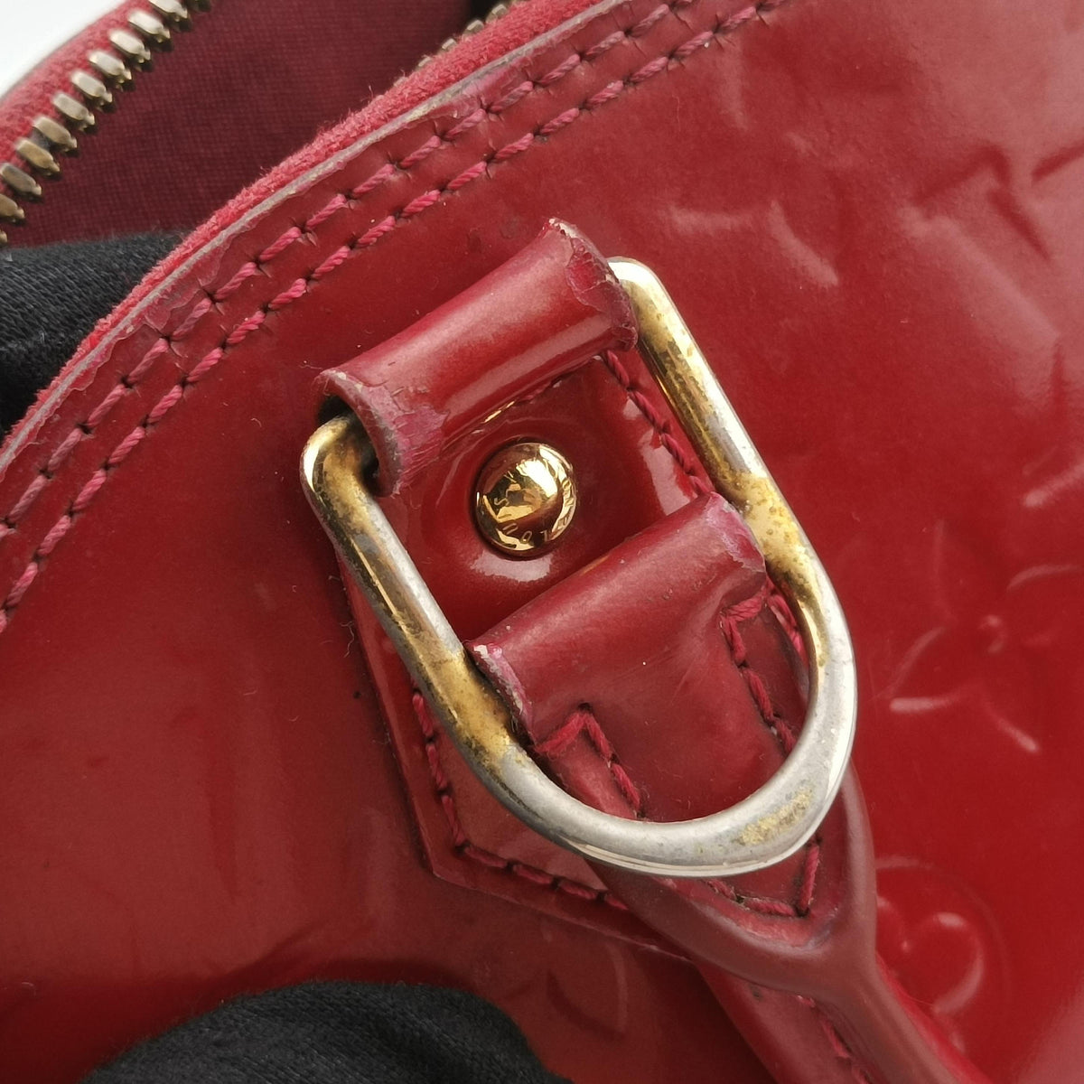 Secondhand Louis Vuitton Alma BB CERISE Vernis M90174 handbag | stylenewstar
