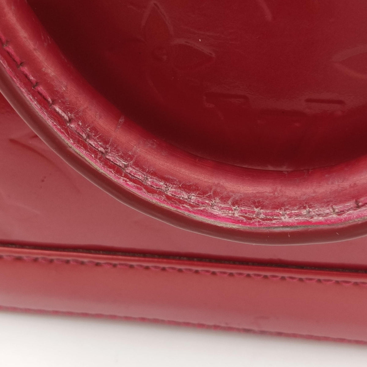 Secondhand Louis Vuitton Alma BB CERISE Vernis M90174 handbag | stylenewstar