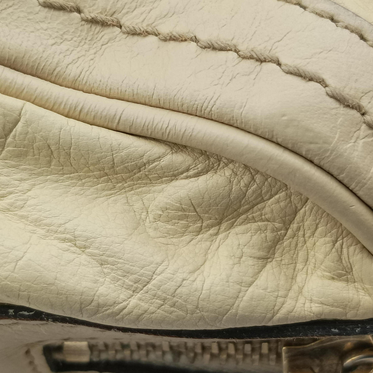 Vintage Gucci Hysteria Boston White Leather 181485 handbag | stylenewstar
