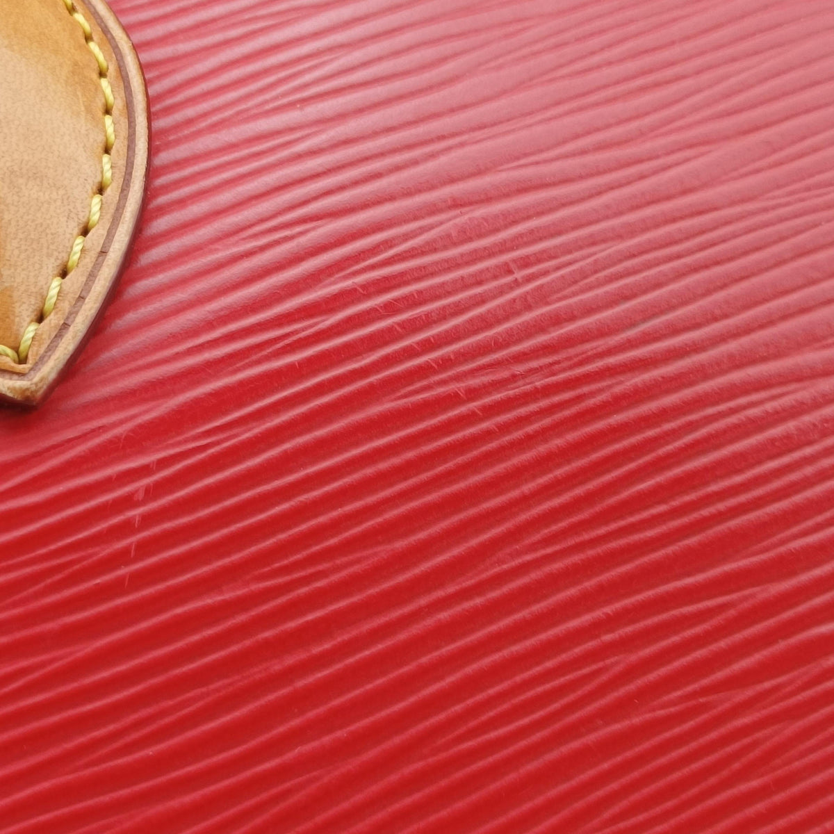 Secondhand Louis Vuitton Dock PM Red epi M93246 shoulderbag | stylenewstar