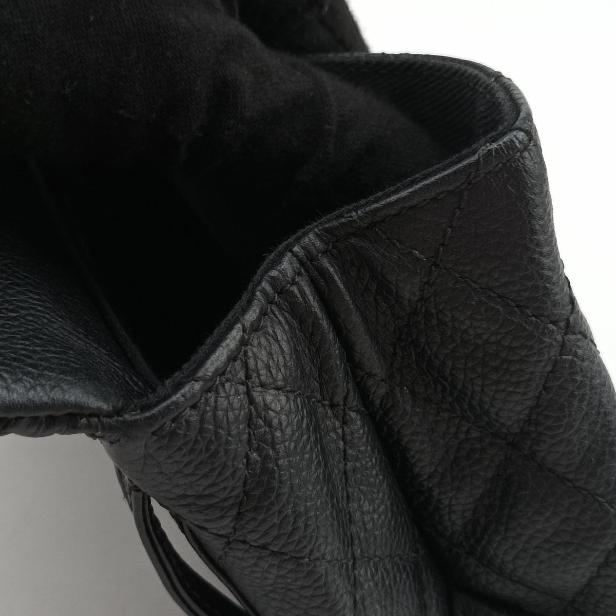 Vintage Chanel Matelasse 2.55 Black Leather U48753 bum bag/waist bag | stylenewstar