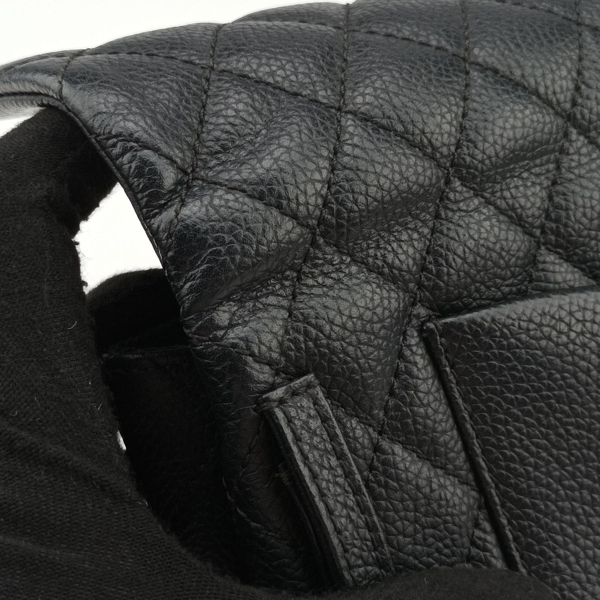 Vintage Chanel Matelasse 2.55 Black Leather U48753 bum bag/waist bag | stylenewstar