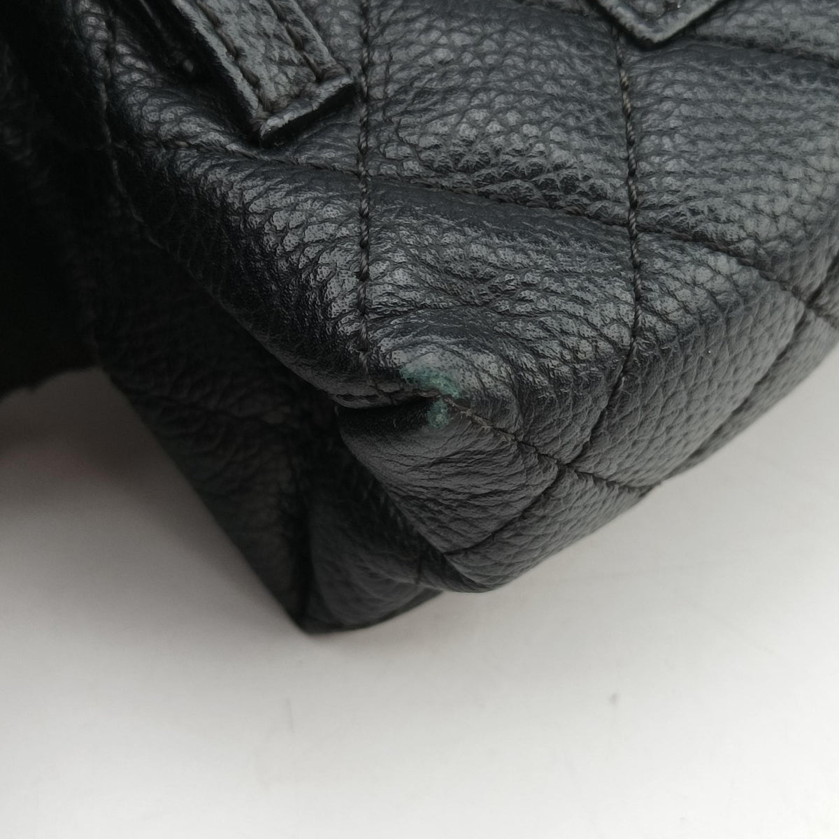 Vintage Chanel Matelasse 2.55 Black Leather U48753 bum bag/waist bag | stylenewstar
