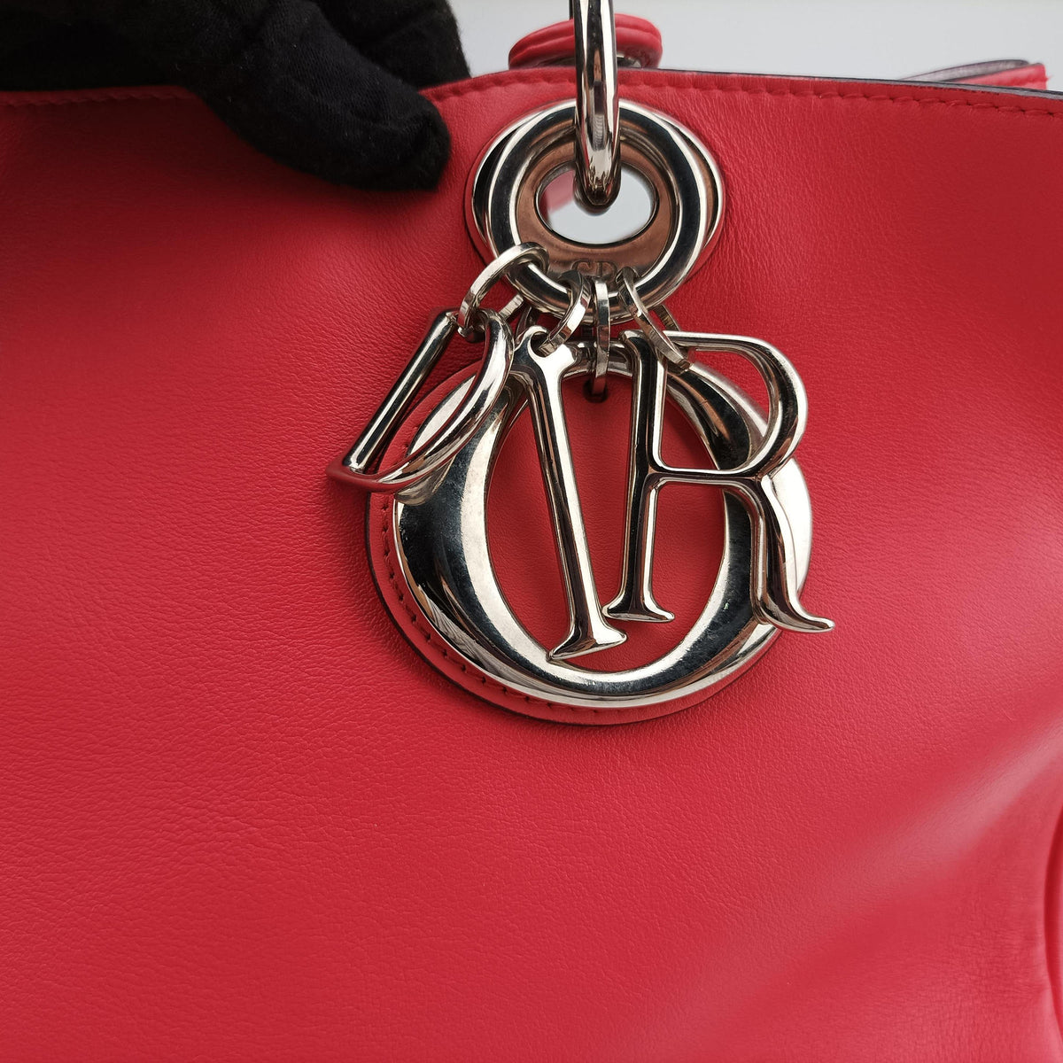Secondhand Christian Dior Diorissimo Pink Leather  shoulderbag | stylenewstar
