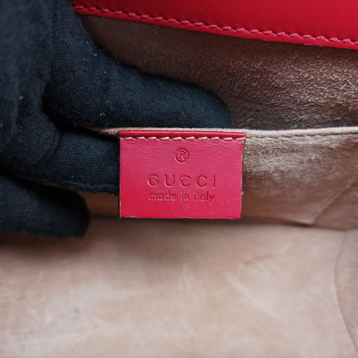 Pre-owned Gucci Sylvie Red Leather 470270 shoulderbag | stylenewstar