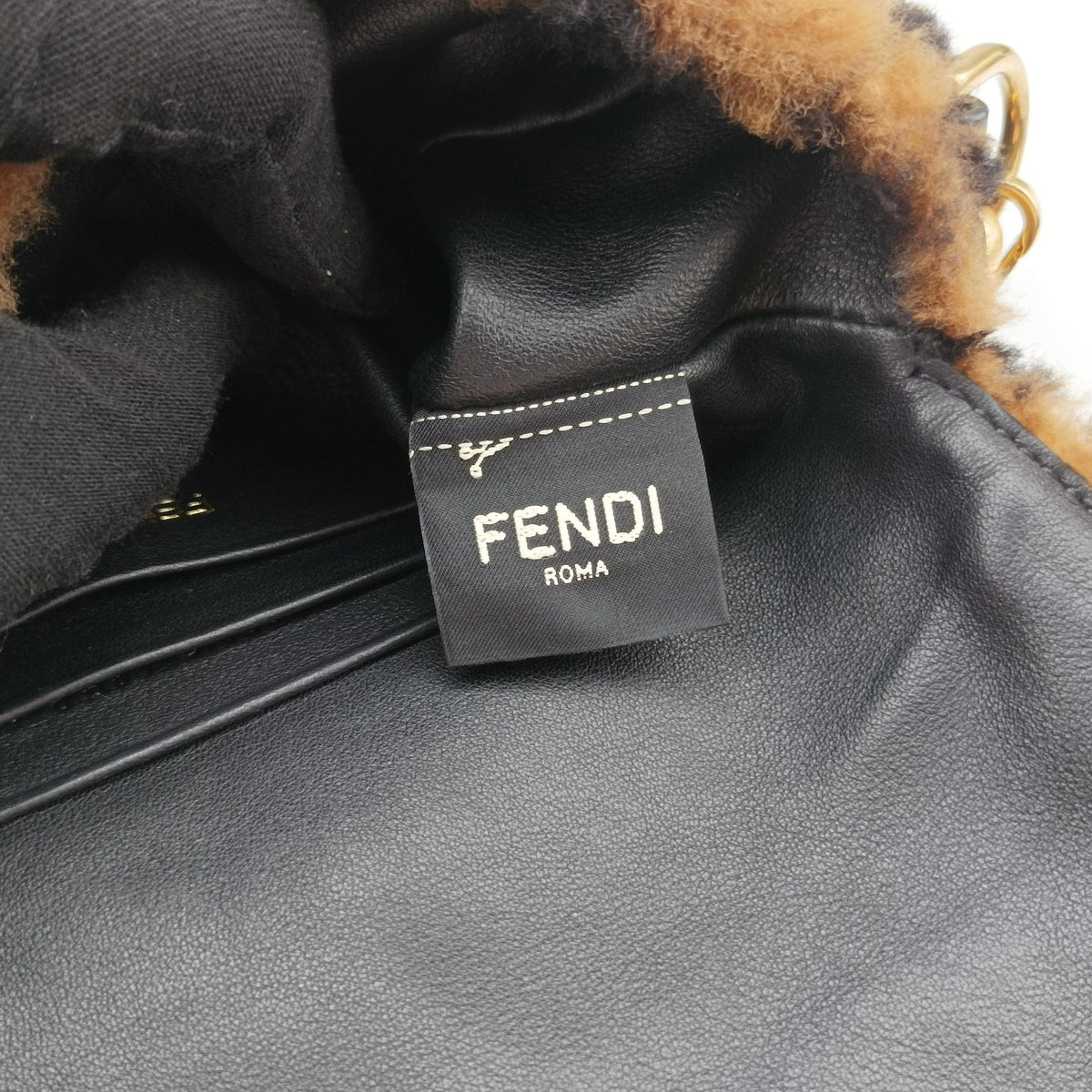 Pre-owned Fendi BAGUETTE Brown×Black fur 8BS017 shoulderbag | stylenewstar