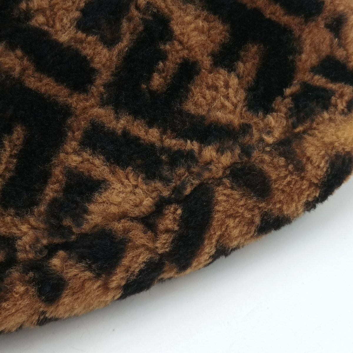 Pre-owned Fendi BAGUETTE Brown×Black fur 8BS017 shoulderbag | stylenewstar