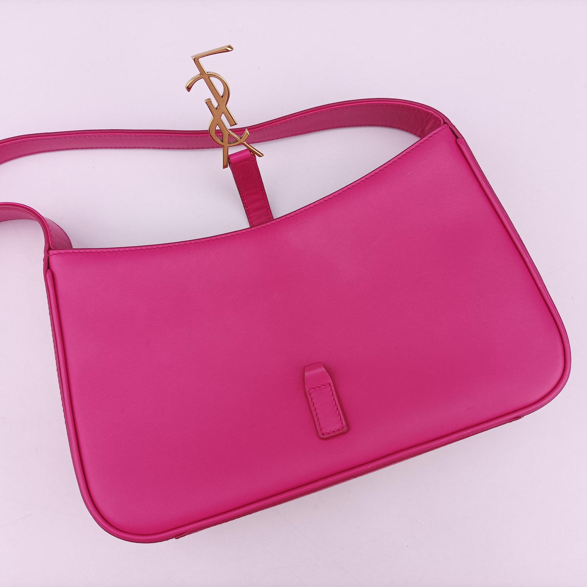 Secondhand Yves Saint Laurent LE 5 a 7Mini Hobo Rose Leather 657223 handbag | stylenewstar