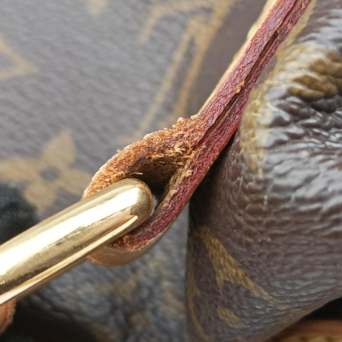 Secondhand Louis Vuitton STRESA PM brown Monogram Canvas M51186 shoulderbag | stylenewstar