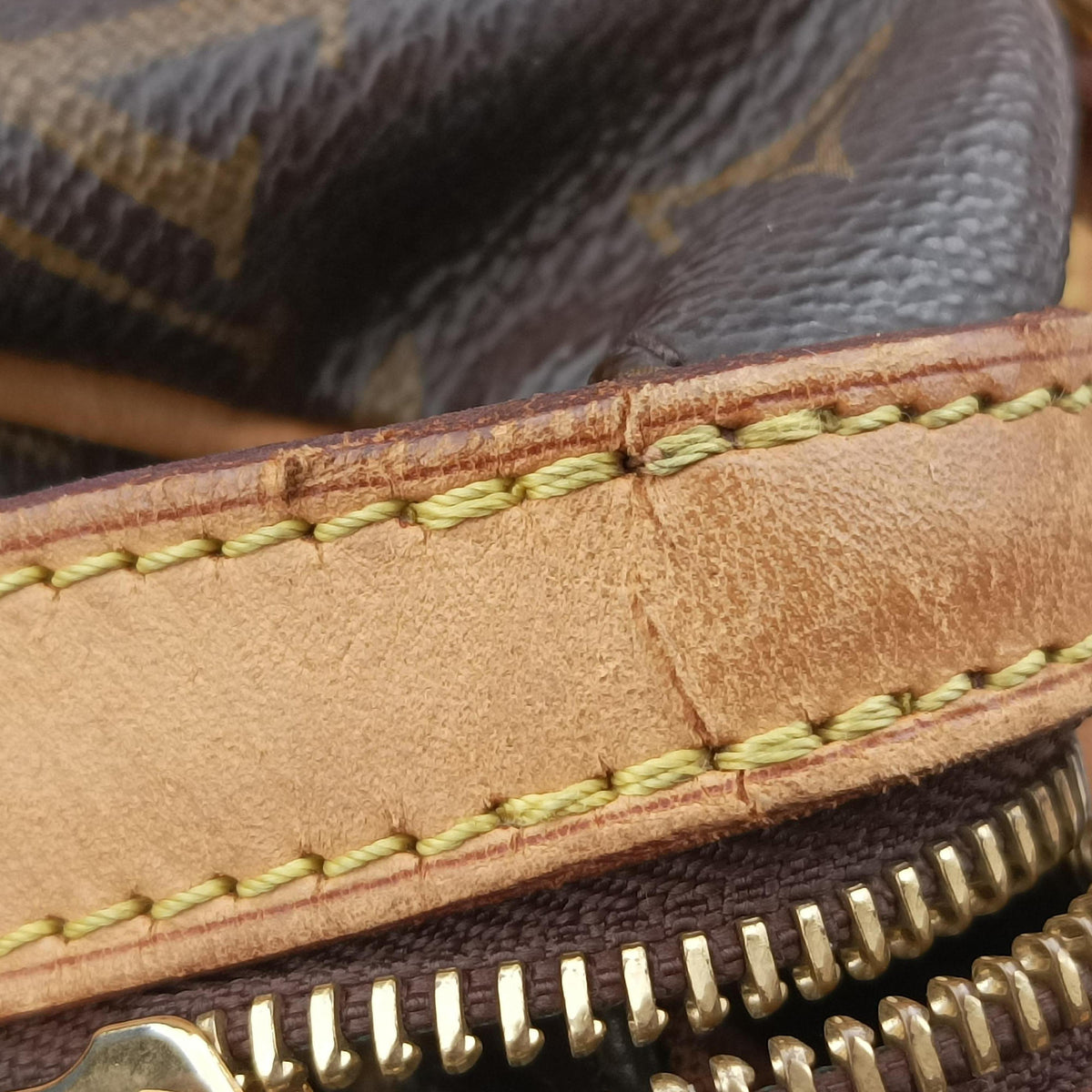 Secondhand Louis Vuitton STRESA PM brown Monogram Canvas M51186 shoulderbag | stylenewstar